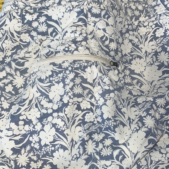 Patagonia Shorts, Size 33 - Picture 5 of 8